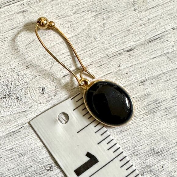 Gold tone blue/green drop earrings - Picture 5 of 8